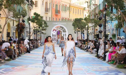 Vẫn là câu chuyện sàn catwalk độc đáo giữa thiên nhiên, nhưng Fashion Voyage #3 đã khiến Nam Phú Quốc bừng sáng như một “kinh đô thời trang”