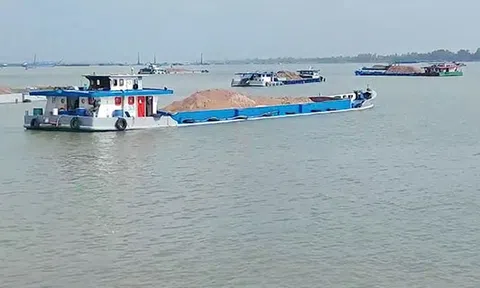 DN trúng đấu giá mỏ cát cao hơn giá khởi điểm gần 400 lần: Kiến nghị phải nộp lần đầu ít nhất là 50% tổng số tiền trúng đấu giá