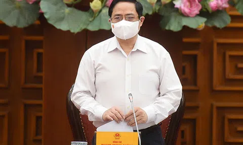 Thủ tướng Phạm Minh Chính chủ trì họp khẩn chống Covid-19