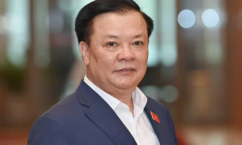 Bộ trưởng Tài chính Đinh Tiến Dũng làm Bí thư Thành ủy Hà Nội