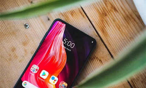 VinSmart dừng cuộc chơi smartphone: Dừng lại để đi xa hơn