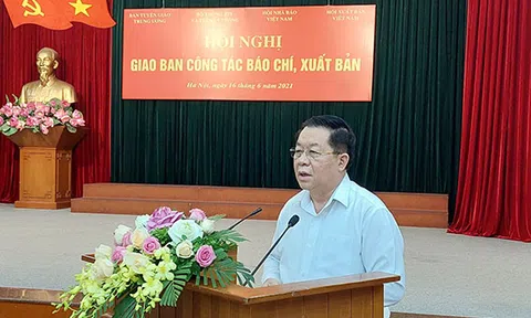 Xây dựng đội ngũ người làm báo tư tưởng vững vàng, chuyên sâu nghiệp vụ