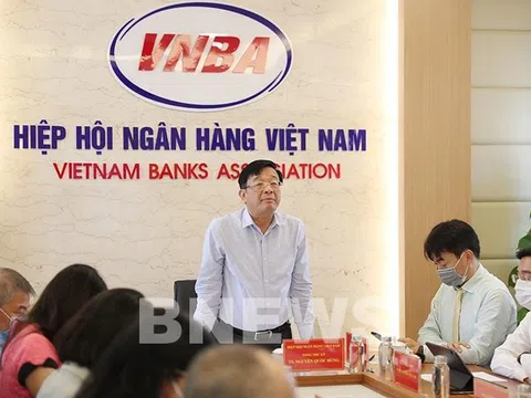 Các ngân hàng đồng thuận giảm lãi suất hỗ trợ doanh nghiệp và người dân vượt qua COVID-19