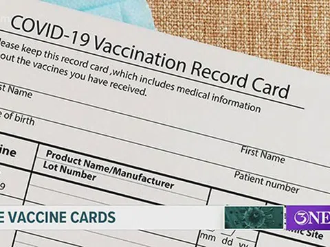 Báo động thị trường làm giả hộ chiếu vaccine Covid-19 gia tăng trên thế giới
