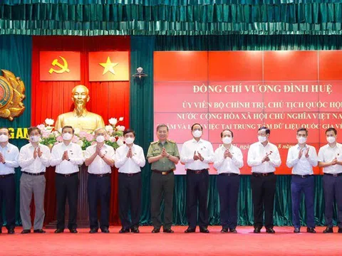 Chủ tịch Quốc hội: Cơ sở dữ liệu quốc gia về dân cư là tài sản quốc gia