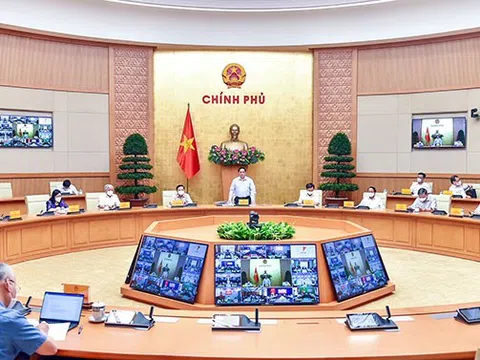 Thực hiện giãn cách xã hội nghiêm ngặt để kiểm soát được dịch bệnh sớm nhất