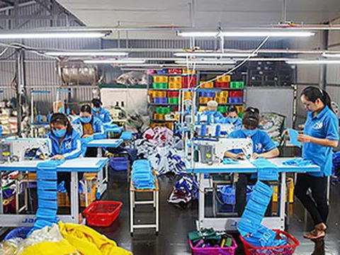 Giảm thuế, phí: ‘Liều thuốc hồi sức’ doanh nghiệp sau đỉnh dịch Covid-19