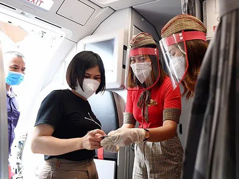 Trở lại với bầu trời, Vietjet miễn phí xét nghiệm Covid-19 cho tất cả khách hàng khởi hành từ TP.HCM