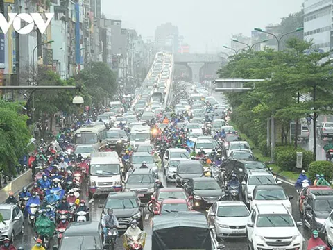 Hà Nội dự kiến thu phí ô tô vào nội đô: Có giải được bài toán tắc đường?