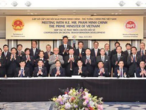 Chính phủ dẫn dắt để người dân và doanh nghiệp tham gia chuyển đổi số