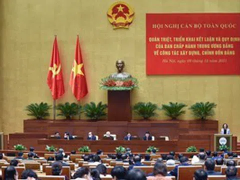 Tạo sự chuyển biến mạnh mẽ, rõ rệt trong xây dựng Đảng và hệ thống chính trị trong sạch, vững mạnh