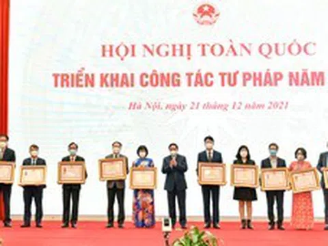 Khuyến khích các đề xuất hoàn thiện thể chế, đẩy mạnh phòng chống tham nhũng ngay từ khi xây dựng thể chế