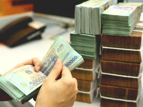 Ngân hàng siết cho vay đầu tư bất động sản, chứng khoán