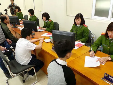 Cá nhân từ đủ 14 tuổi trở lên được đăng ký tài khoản định danh điện tử