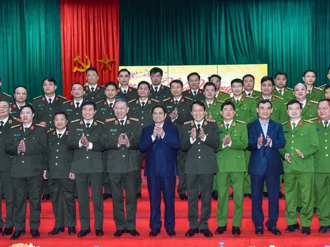 Luôn giữ thế chủ động trong phòng chống tội phạm và giúp đỡ nhân dân