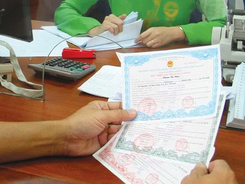 Đua nhau phát hành trái phiếu lãi suất cao nhằm hút các nhà đầu tư, báo hiệu "sức khỏe" doanh nghiệp có vấn đề gì?