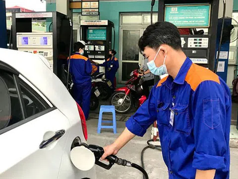 Đại biểu Quốc hội đề nghị điều chỉnh chỉ tiêu lạm phát và dùng công cụ thuế để kiểm soát giá xăng dầu