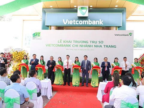 Vietcombank Nha Trang khánh thành trụ sở hoạt động mới