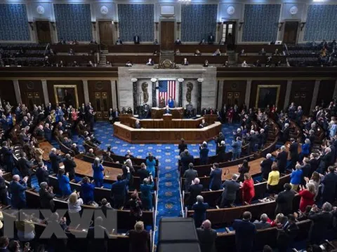 Thượng viện Mỹ thông qua dự luật lưỡng đảng về trần nợ công