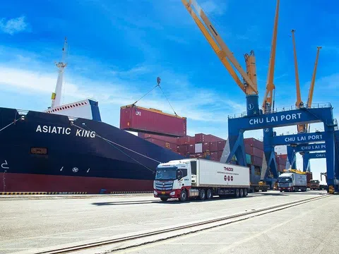 Đẩy mạnh khai thác hàng hóa vận chuyển xuyên biên giới