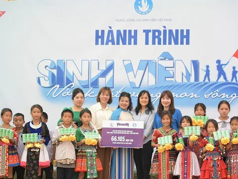 Vinamilk & Quỹ sữa Vươn cao Việt Nam năm thứ 17: Thêm nhiều bữa ăn có sữa cho trẻ em