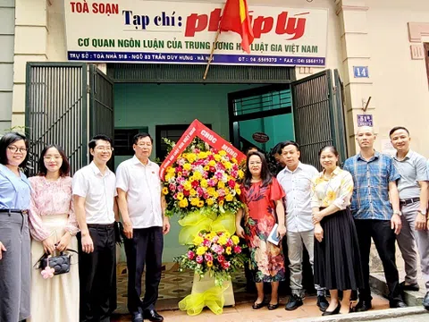 Lãnh đạo Hội Luật gia Việt Nam thăm và chúc mừng Tạp chí Pháp lý nhân Ngày Báo chí cách mạng Việt Nam