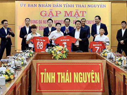 CLB bóng đá nữ Thái Nguyên T&T chiêu mộ quả bóng vàng nữ Việt Nam