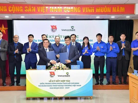 Đoàn viên thanh niên Vietcombank phát huy vai trò lá cờ đầu  trong bảo vệ nền tảng tư tưởng của Đảng trước tác động của Cách mạng công nghiệp 4.0