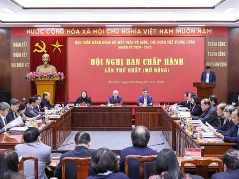 Hội nghị lần thứ nhất Ban Chấp hành Đảng bộ Mặt trận Tổ quốc, các đoàn thể trung ương