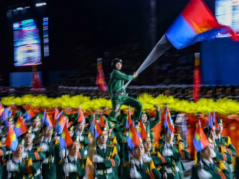 Hào hùng khí thế buổi sơ duyệt diễu binh, diễu hành kỷ niệm 50 năm Ngày Giải phóng miền Nam, thống nhất đất nước