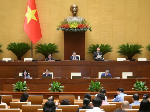 Tháo gỡ “điểm nghẽn của điểm nghẽn”: Con tàu tốc hành không thể để lỡ cơ hội phát triển