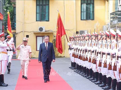 Tổng Bí thư: Đổi mới mạnh mẽ tư duy, cách thức triển khai bảo vệ an ninh chính trị nội bộ