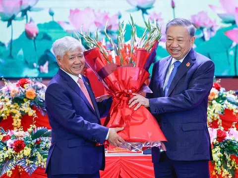 Tổng Bí thư Tô Lâm: Làm việc, hành động nhiều hơn; ít khẩu hiệu hơn, ít thủ tục hơn, nhiều nụ cười của Nhân dân hơn