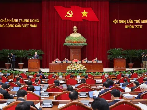 Thông cáo báo chí ngày làm việc thứ nhất Hội nghị Trung ương 13, khoá XIII