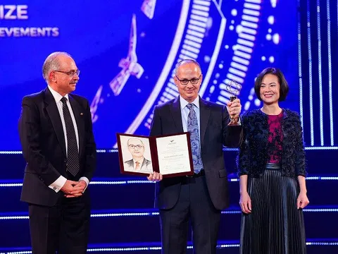 GS. Omar M. Yaghi – Chủ nhân Giải thưởng VinFuture nhận Giải Nobel Hóa học 2025