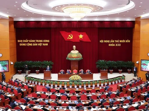 Lựa chọn nhân sự giới thiệu tham gia Bộ Chính trị, Ban Bí thư khóa XIV