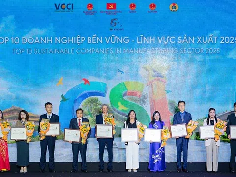 Vinamilk khẳng định vị thế dẫn đầu ESG với dấu ấn “Ngôi sao CSI” và loạt giải thưởng chiến lược 2025