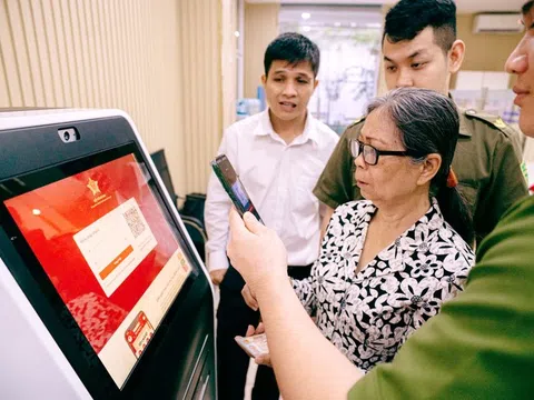 Chính thức: Người dân được làm thủ tục hành chính trực tuyến qua VNeID