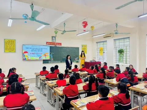 Chuyển đổi số lan tỏa trong từng lớp học ở Trường Tiểu học Mễ Trì (Phường Từ Liêm, Hà Nội)