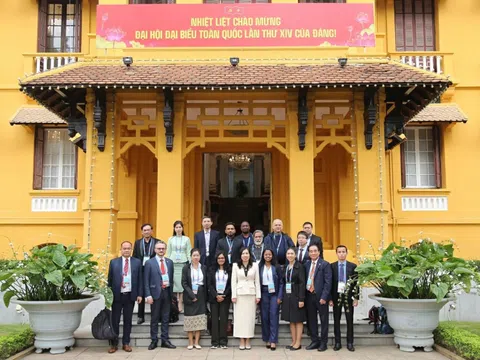 Báo chí quốc tế: Thành tựu sau 40 năm Đổi mới là minh chứng sống động cho đường lối đúng đắn của Đảng