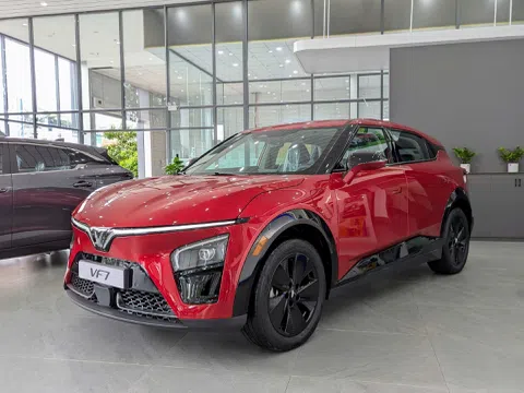Mua xe trước Tết: Vì sao VinFast VF 7 là C-SUV đáng giá nhất phân khúc