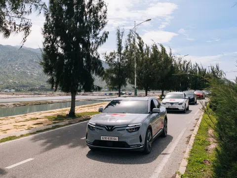 Chủ xe nói thẳng về VinFast VF 8: “Đáng giá tới từng xu, vận hành yên tâm tuyệt đối”