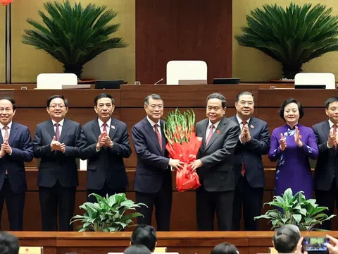 Quốc hội phê chuẩn bổ nhiệm 6 Phó Thủ tướng, các Bộ trưởng và thành viên Chính phủ