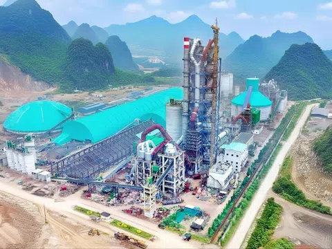 Góp thêm 2,3 triệu tấn xi măng/năm, Tập đoàn Hoàng Long khai lò thành công dây chuyền hiện đại tại Hoà Bình