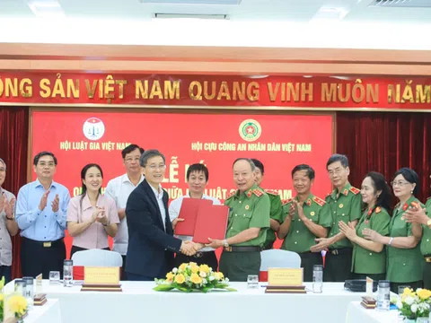 Hội Luật gia Việt Nam và Hội Cựu Công an Nhân dân Việt Nam ký Quy chế phối hợp tăng cường nguồn lực, thúc đẩy hoạt động cộng đồng và bảo đảm an ninh xã hội