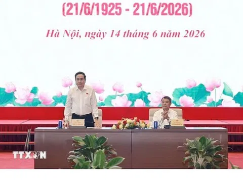 Thủ tướng Chính phủ và Chủ tịch Quốc hội gặp mặt lãnh đạo các cơ quan báo chí