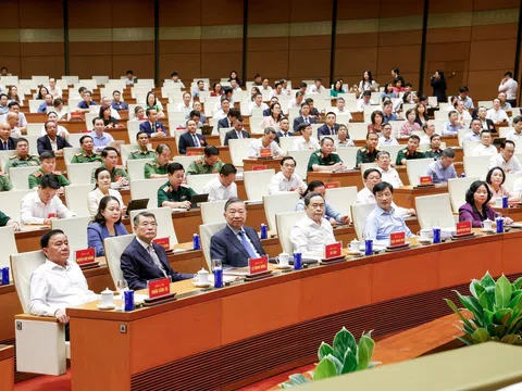 Quán triệt Nghị quyết 10-NQ/TW: Chuyển mạnh từ thu hút FDI sang phát triển hệ sinh thái kinh tế có vốn đầu tư nước ngoài