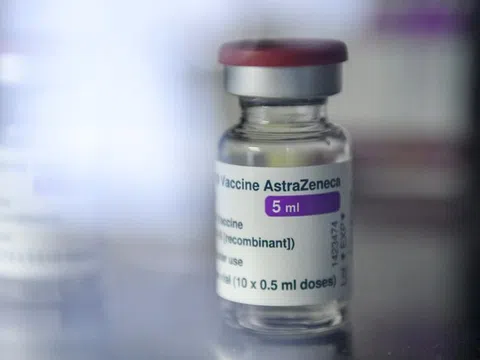 WHO xem xét lại hiệu quả vaccine COVID-19 AstraZeneca