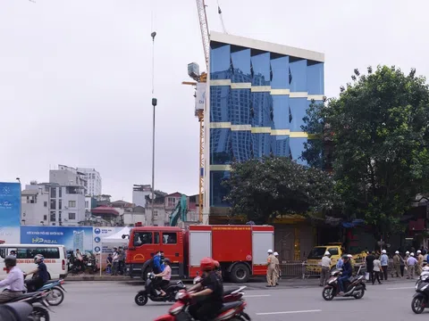 Cưỡng chế công trình vi phạm trật tự xây dựng tại số 84 đường Láng