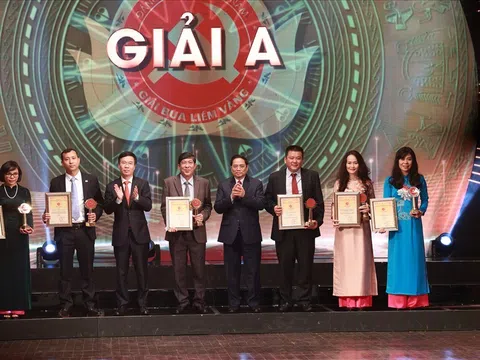 Vai trò quan trọng của báo chí đóng góp vào công tác xây dựng, chỉnh đốn Đảng và phòng, chống tham nhũng, tiêu cực